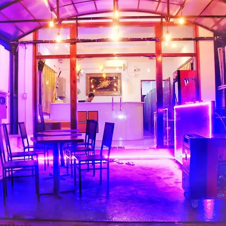 The Lodge Yangon Poshtel-3